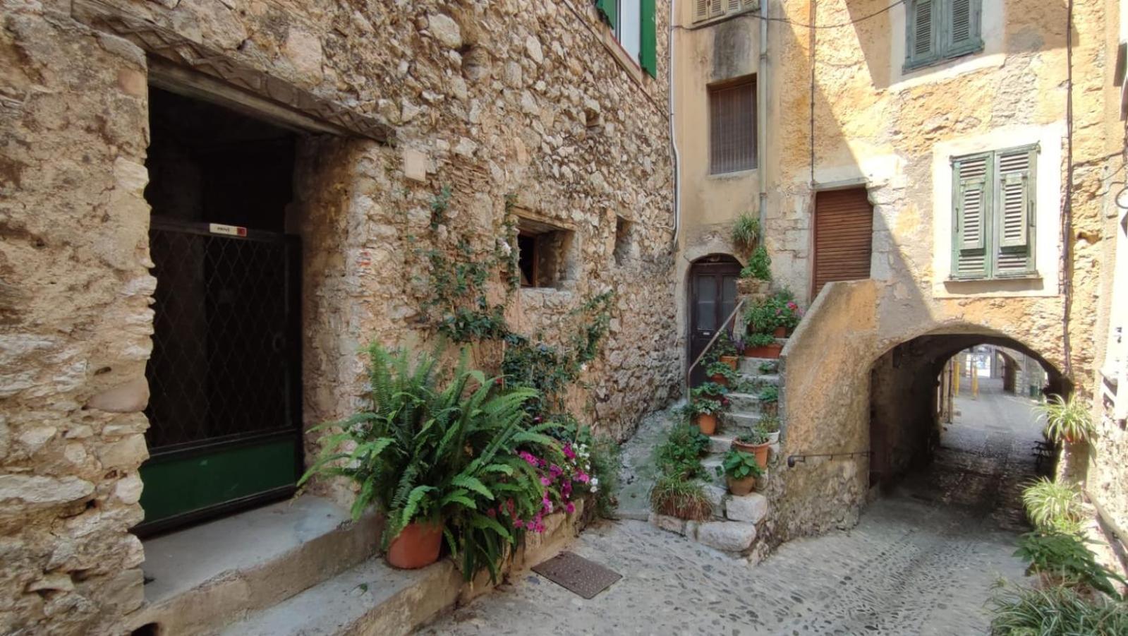 Charmant Appartement De Village Renove ゴルビオ エクステリア 写真
